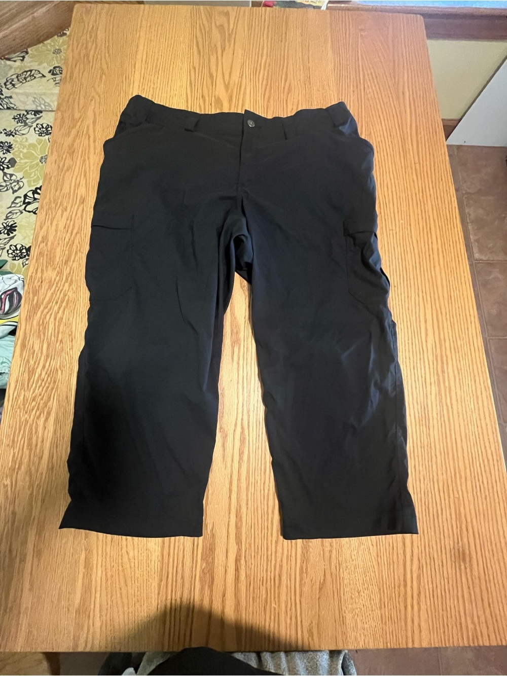 Duluth Trading Co Capri Pants Womens Plus 18W Black Stretch Cargo Hiking